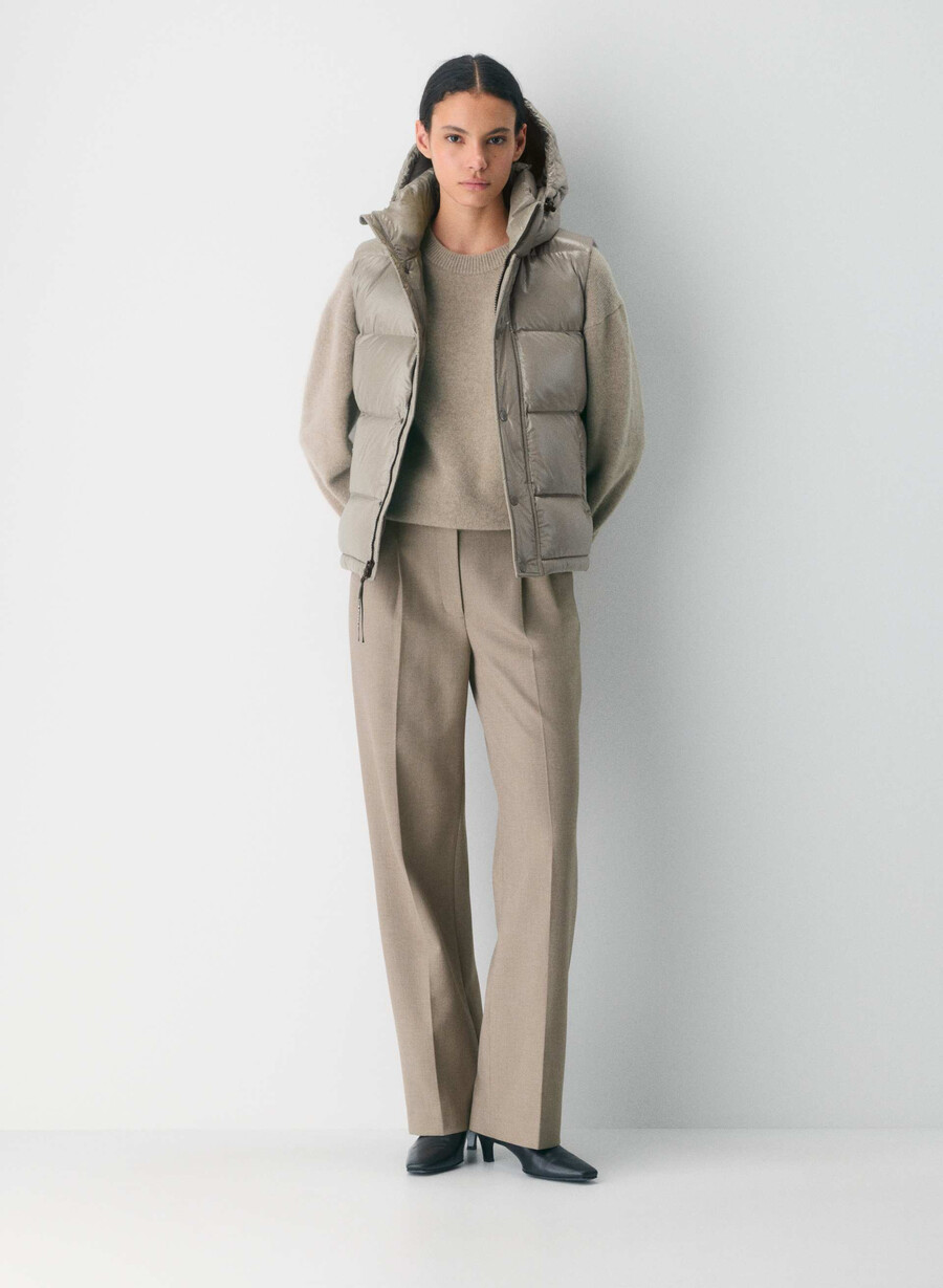 the super puff gilet - taupe moderno hi-gloss