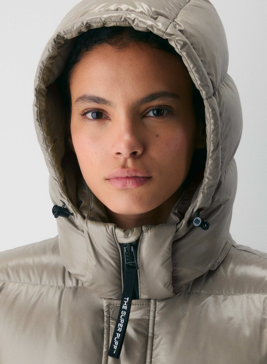 the super puff gilet - taupe moderno hi-gloss