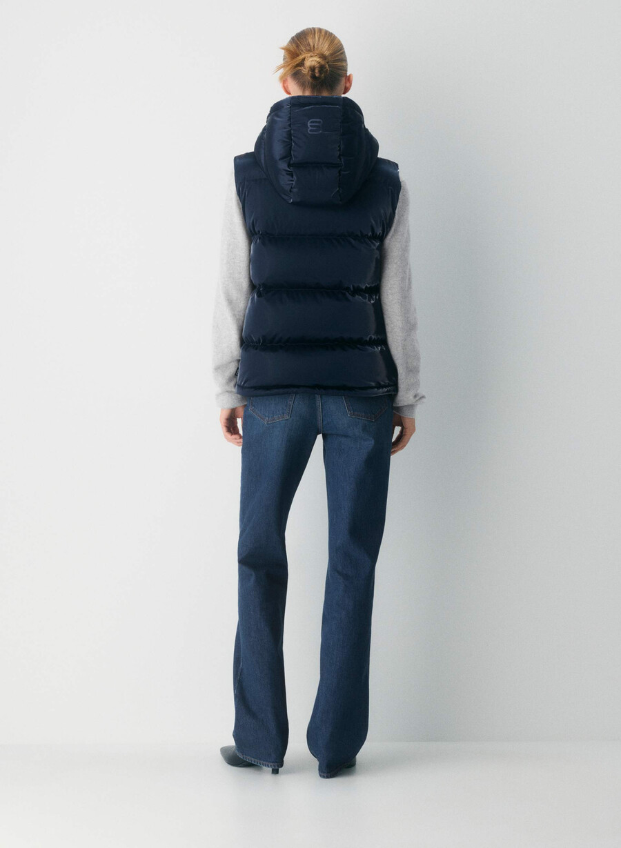 the super puff vest - liquid shine admiral