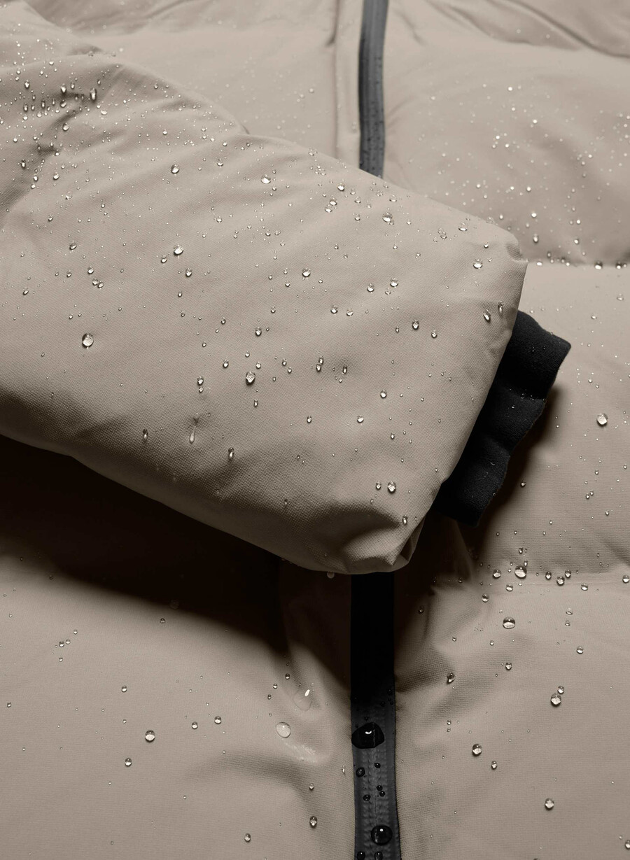 the super puff₂o - rainstop taupe moderno