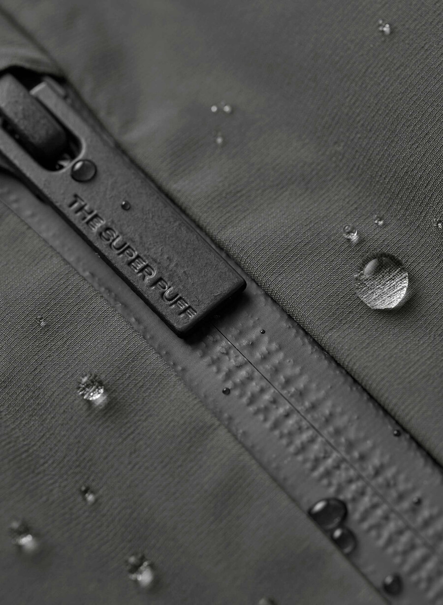 the super puff₂o shorty - rainstop grigio carbone