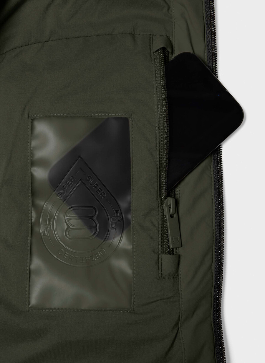 the super puff₂o shorty - rainstop flint green
