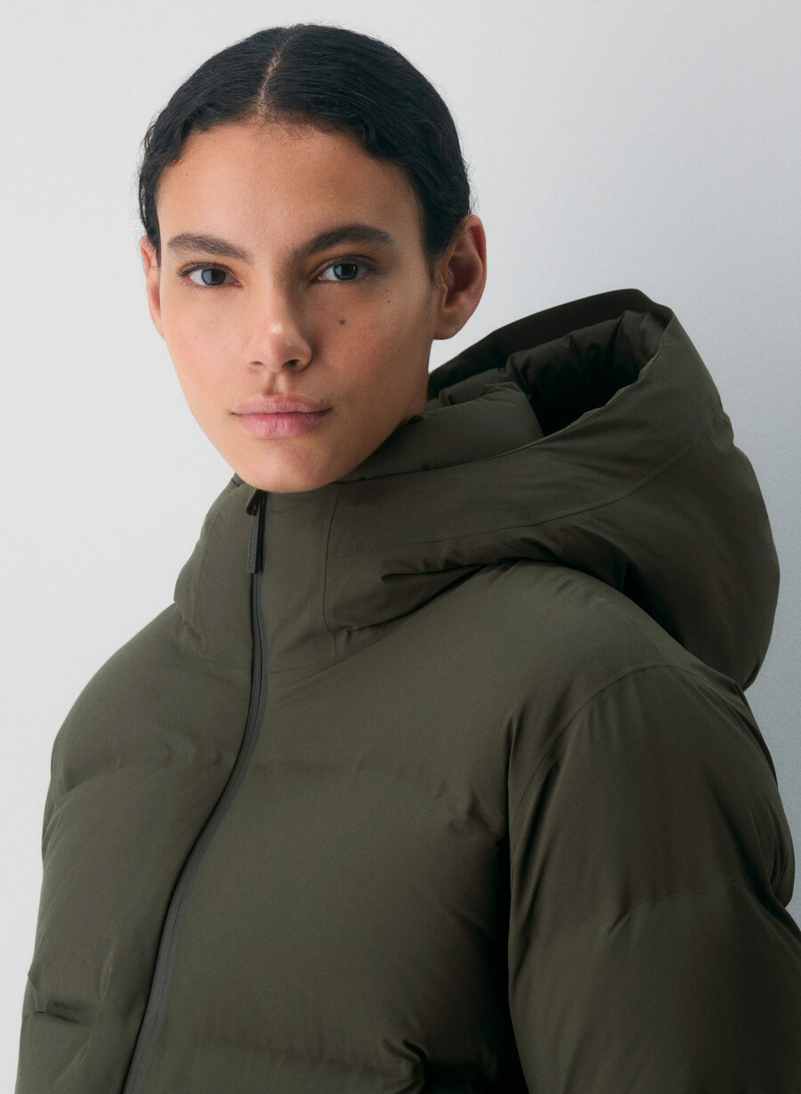 the super puff₂o shorty - rainstop flint green