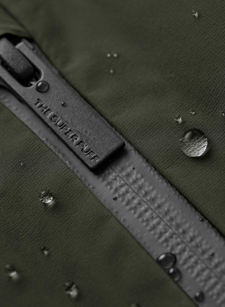 the super puff₂o shorty - rainstop flint green