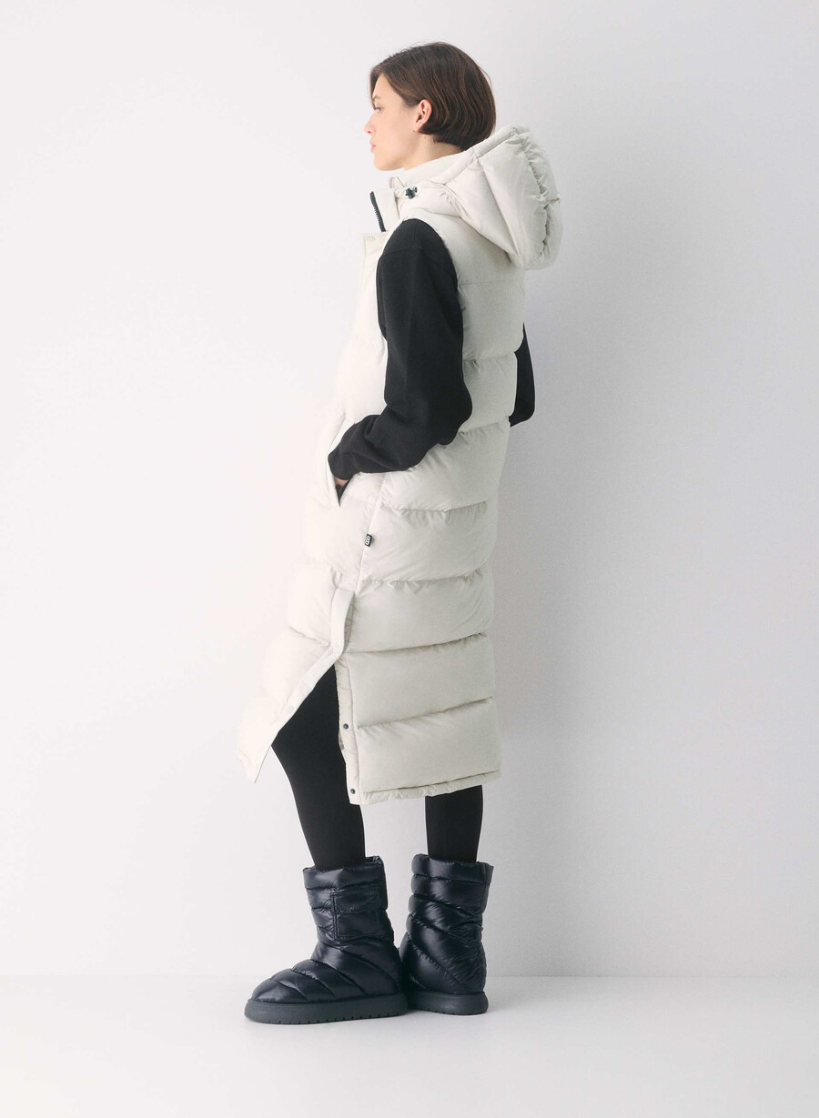 the super puff gilet lungo - climatte perla opaca