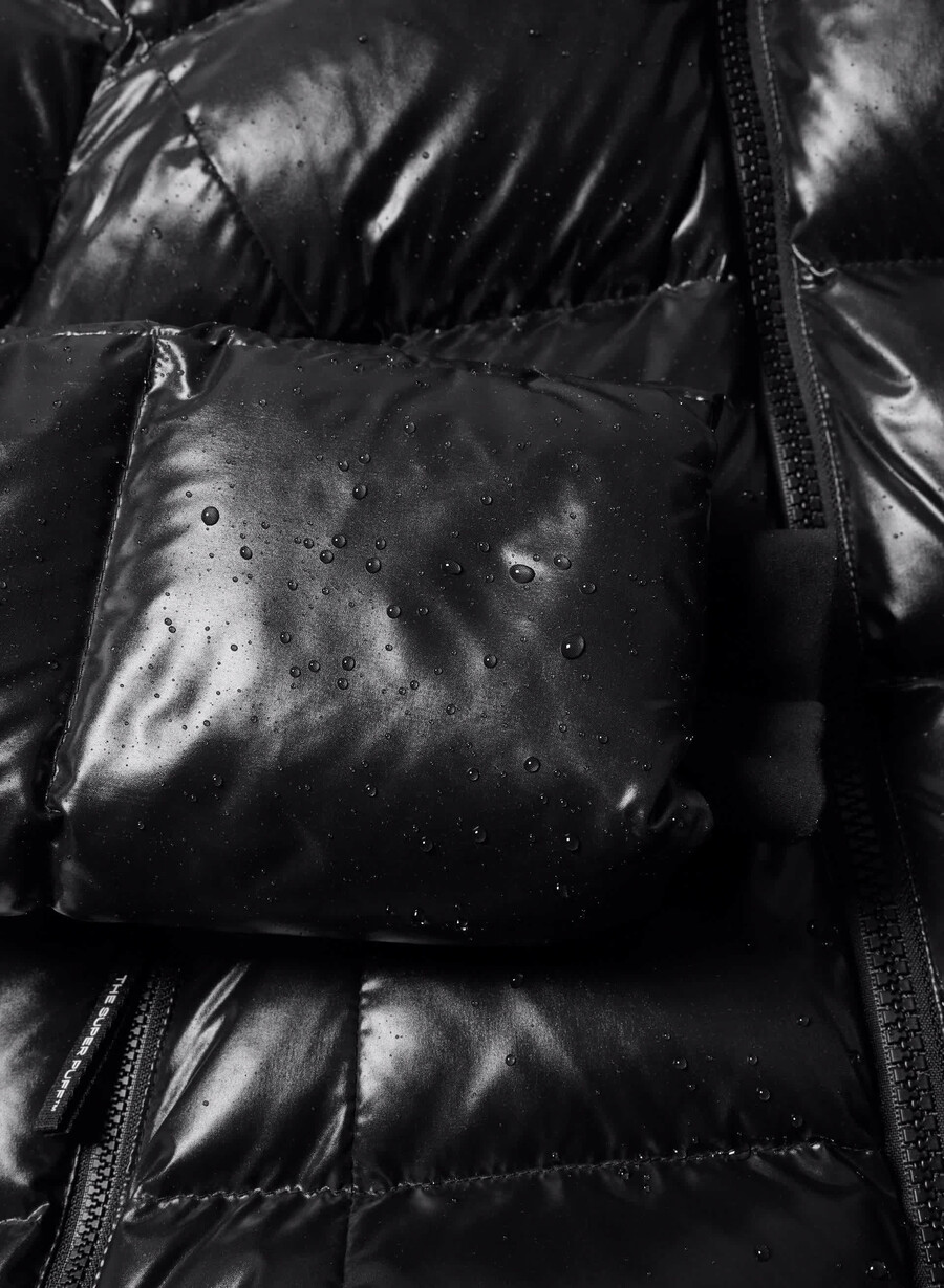 the supersnug puff - neronero lucido