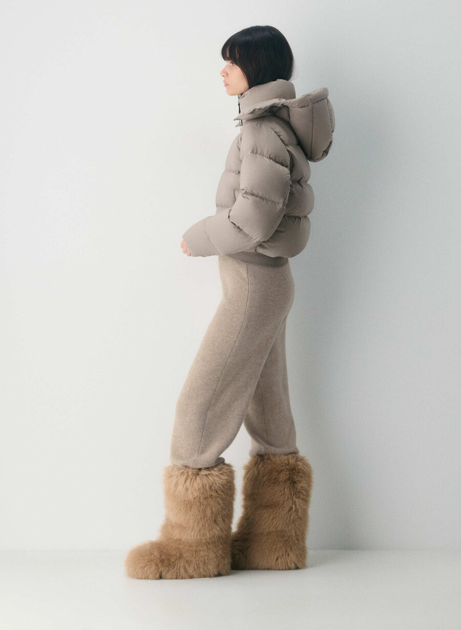 the super resort puff - climatte modern taupe