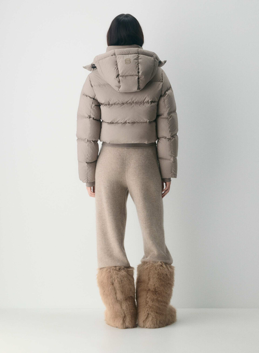the super resort puff - climatte modern taupe
