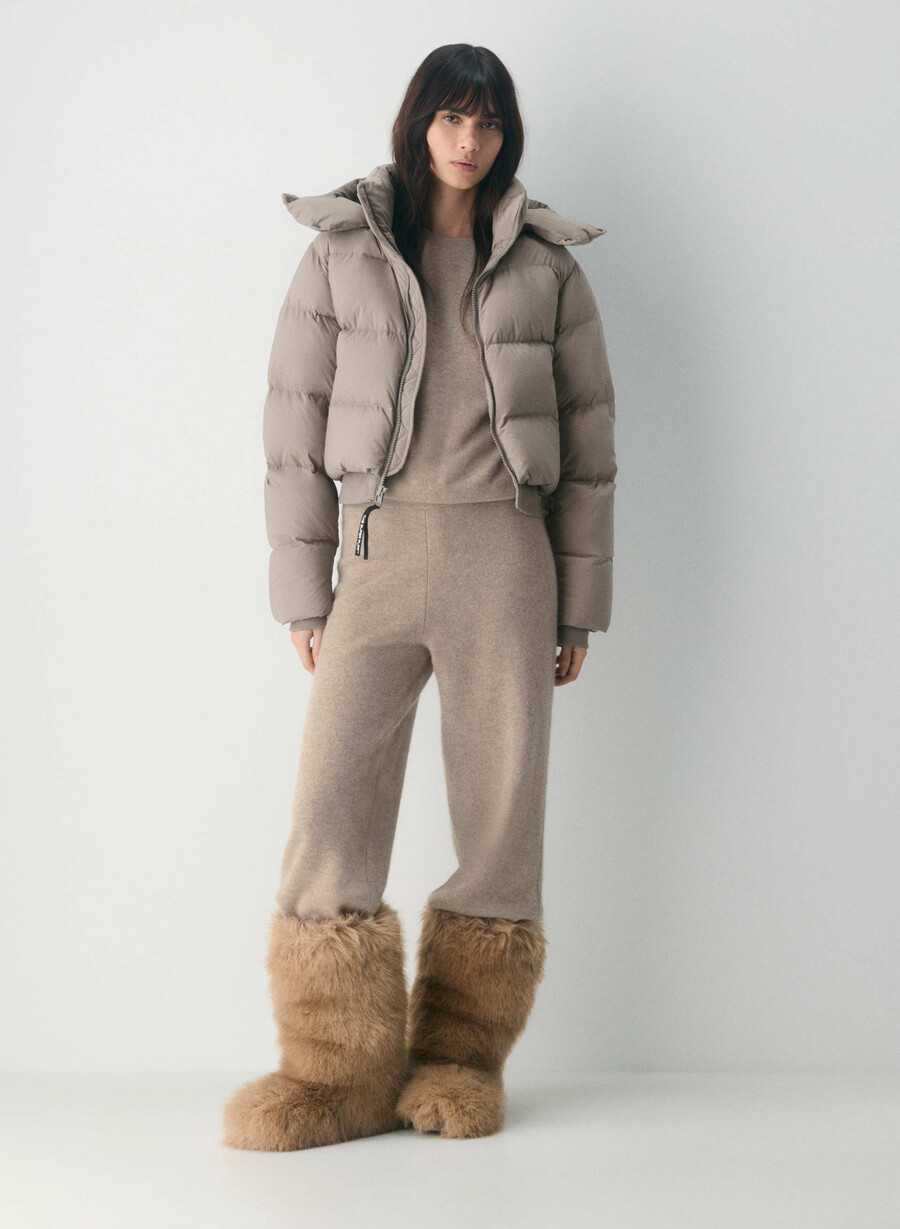 the super resort puff - climatte modern taupe