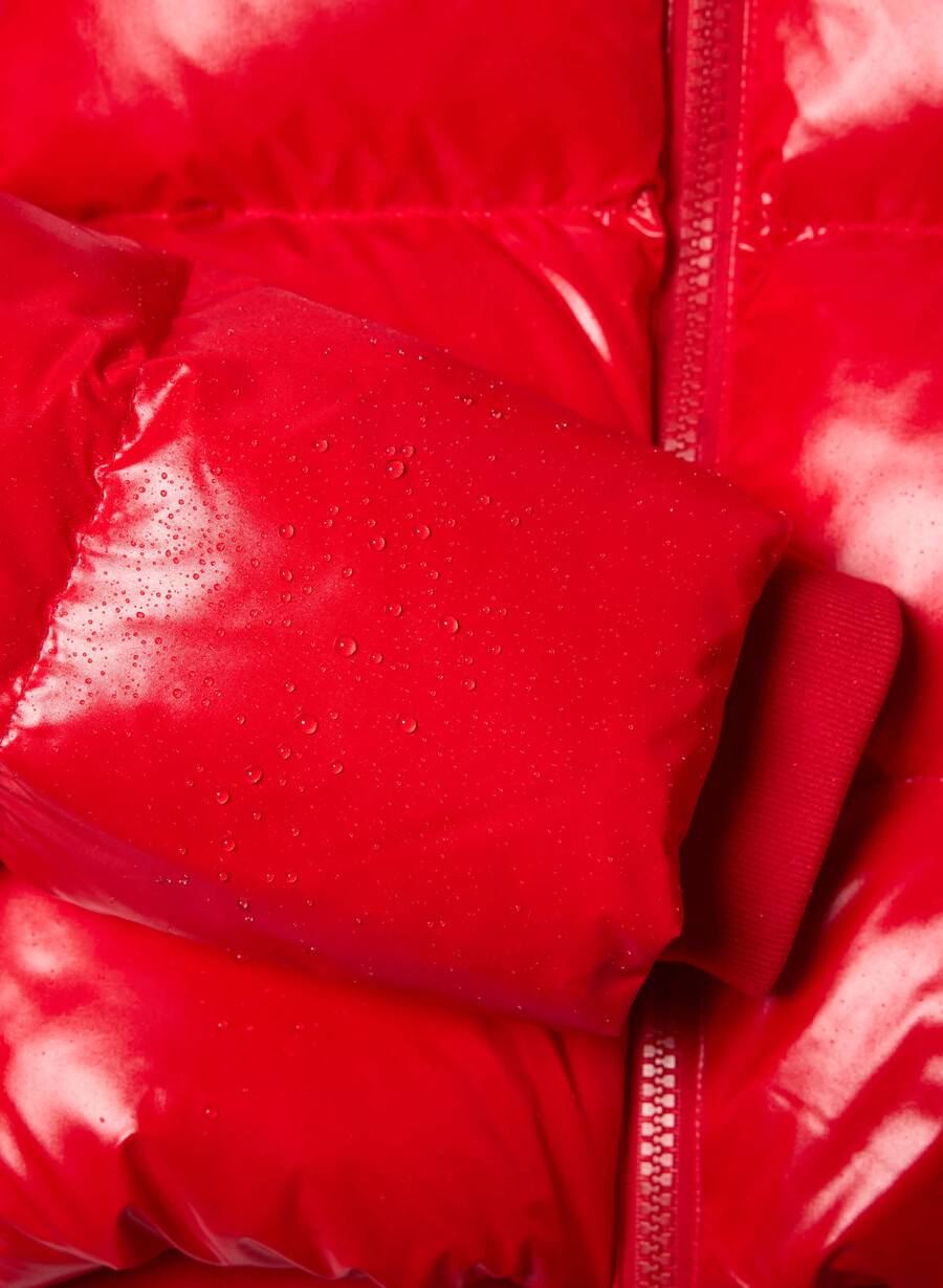 the super resort puff - rosso lampeggiante hi-gloss