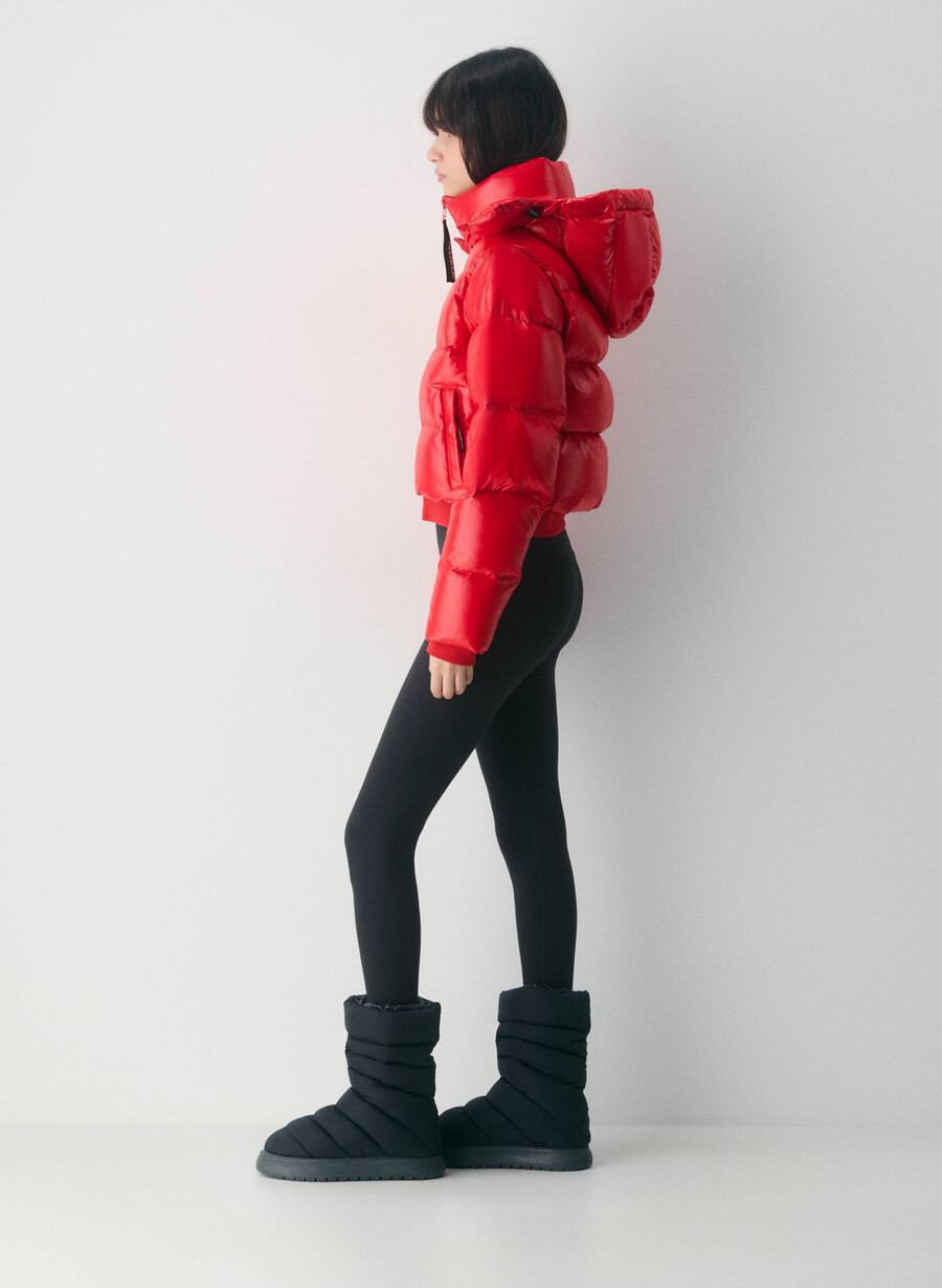 the super resort puff - rosso lampeggiante hi-gloss