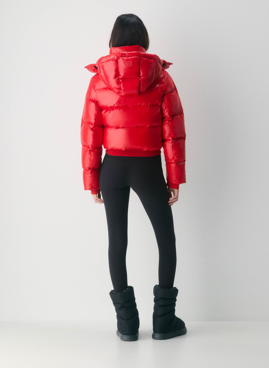 the super resort puff - rosso lampeggiante hi-gloss