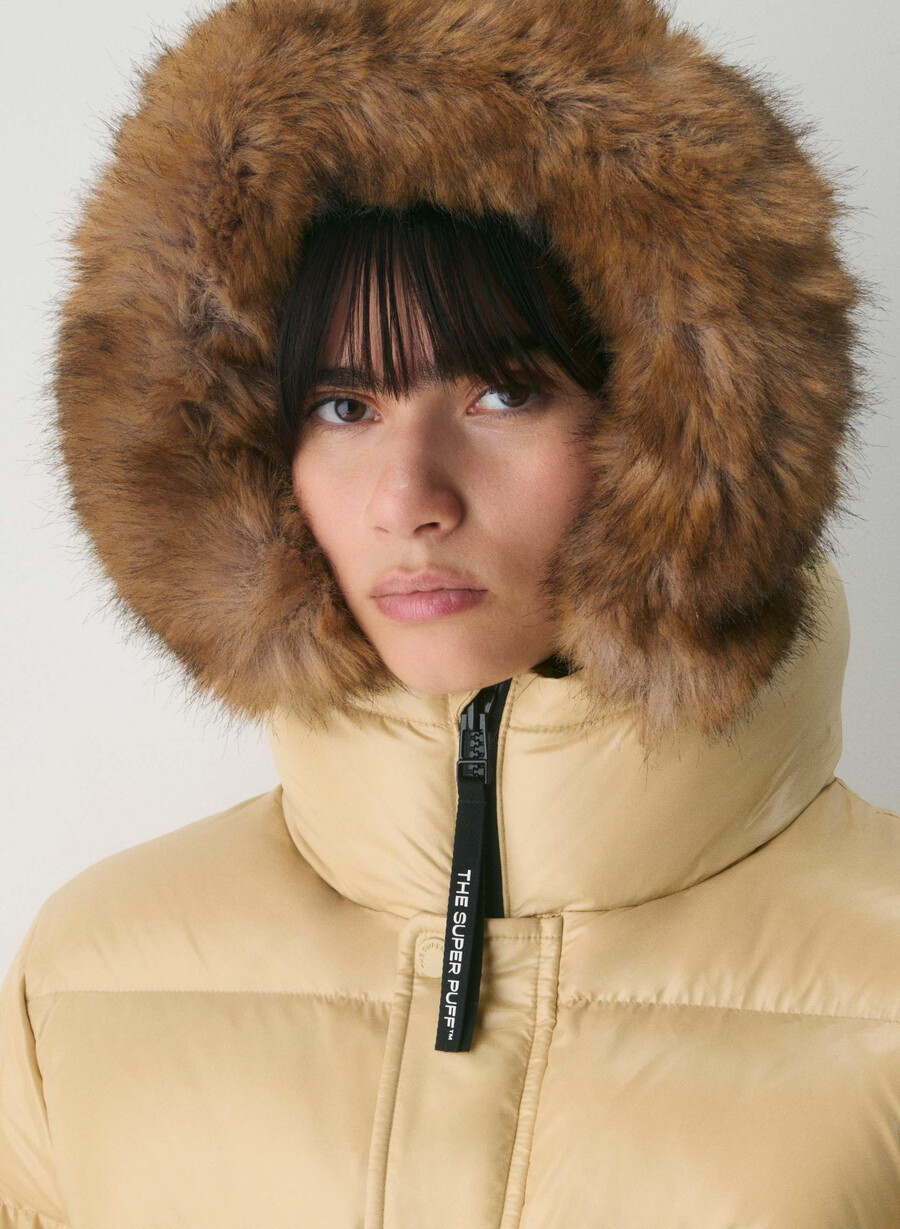 the super chalet puff - mica bg lynx bg ad alta lucentezza